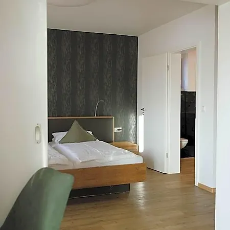 Feelfalt Hotel *